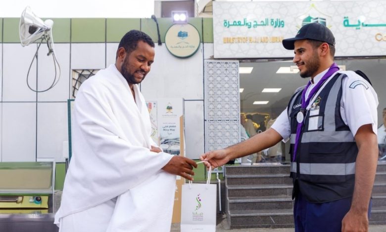 وزارة الحج والعمرة السعودية تكثّف خدماتها الميدانية والرقابية للحجاج في يوم عرفة