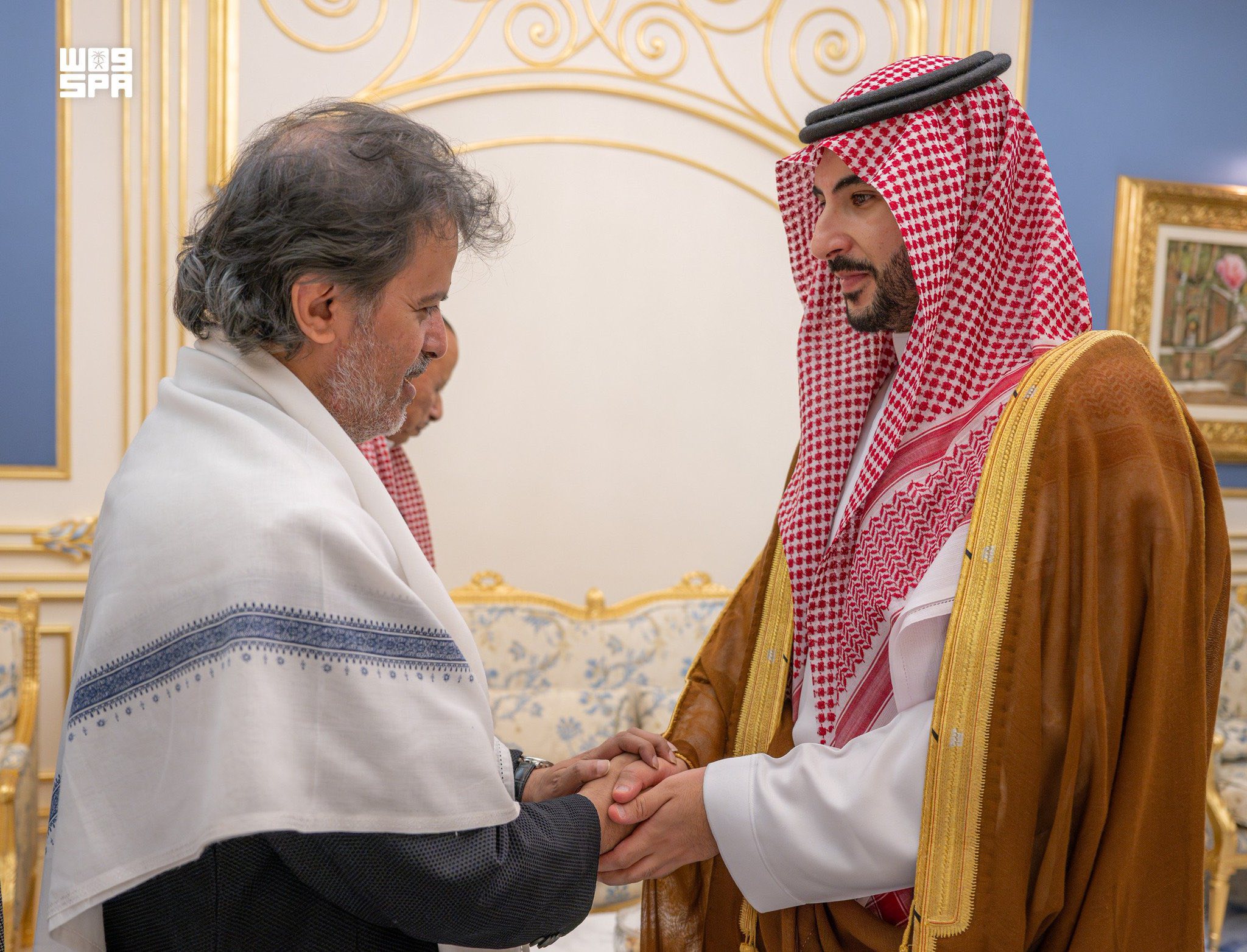 خالد بن سلمان ينقل تعازي القيادة السعودية في وفاة الرئيس اليمني السابق عبدربه منصور هادي