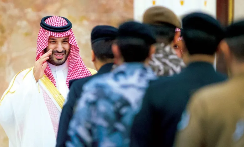 ولي العهد السعودي: جهود الدفاع تجلّت في أزمة المنطقة