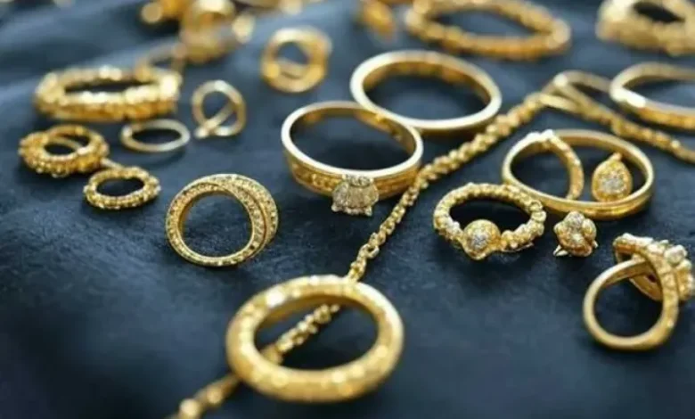 اعرف بكام.. سعر الذهب اليوم في السعودية الجمعة 29 مايو 2026 وعيار 21 يسجل ارتفاعًا طفيفًا 1 اعرف بكام.. سعر الذهب اليوم في السعودية الجمعة 29 مايو 2026 وعيار 21 يسجل ارتفاعًا طفيفًا