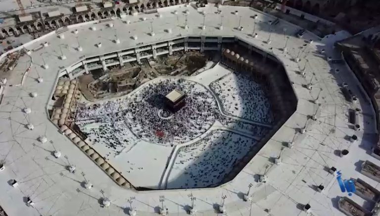 الحج تحت وقع التوترات.. السعودية تحاول حماية صورتها وسط الحرب