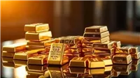 الذهب يهبط مع ارتفاع أسعار النفط بفعل التوترات الأمريكية الإيرانية