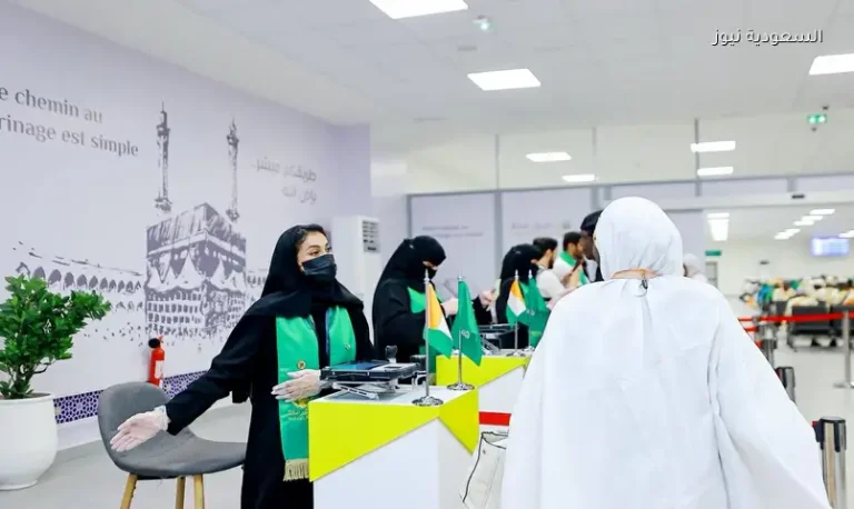 المرأة السعودية في الحج.. حضور واسع في السلامة والصحة والإرشاد