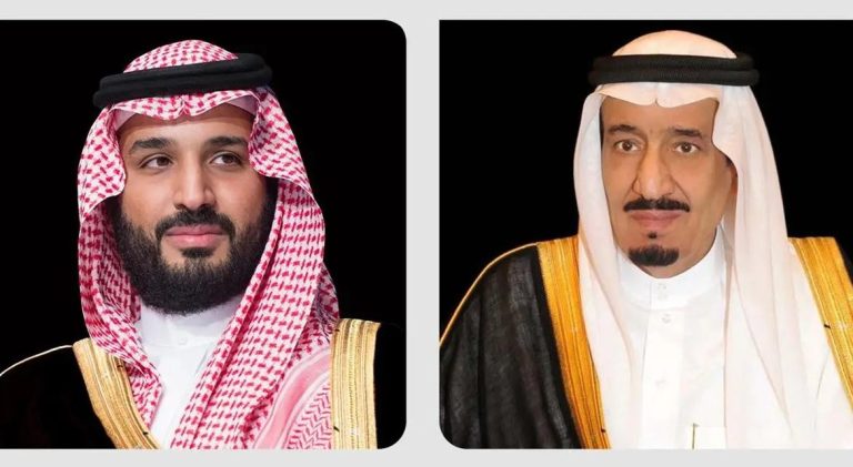 قدما التعازي في وفاة عبدربه هادي.. خادم الحرمين وولي العهد: السعودية تقف مع حكومة وشعب اليمن وتشاطرهم الأسى
