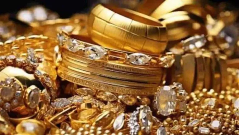 سعر الذهب اليوم الاثنين 1 يونيو 2026 وعيار 21 الآن يخسر 60 جنيهًا مع تراجع الأوقية عالميًا