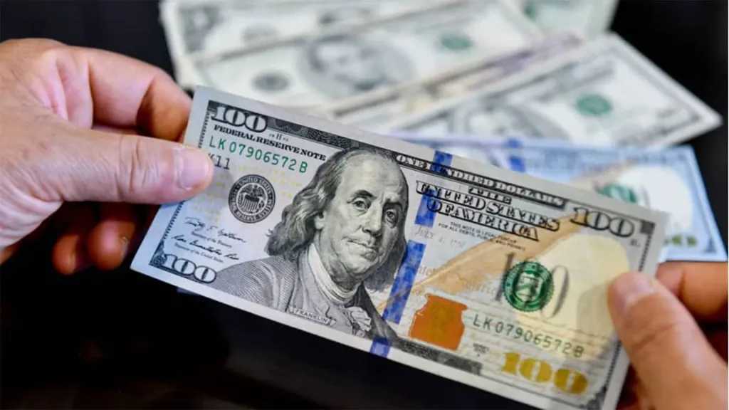 سعر الدولار اليوم الاثنين 1 يونيو 2026 ينخفض مع عودة البنوك للعمل 2 سعر الدولار اليوم الاثنين 1 يونيو 2026 ينخفض مع عودة